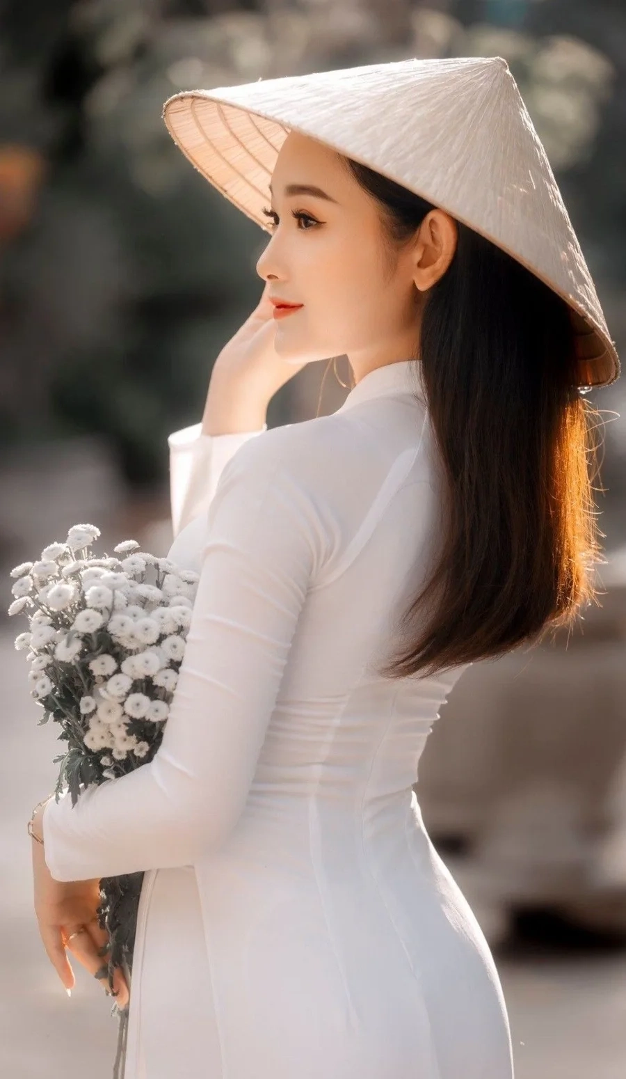 Gái xinh áo dài mỏng và vẻ đẹp gợi cảm đầy tinh tế