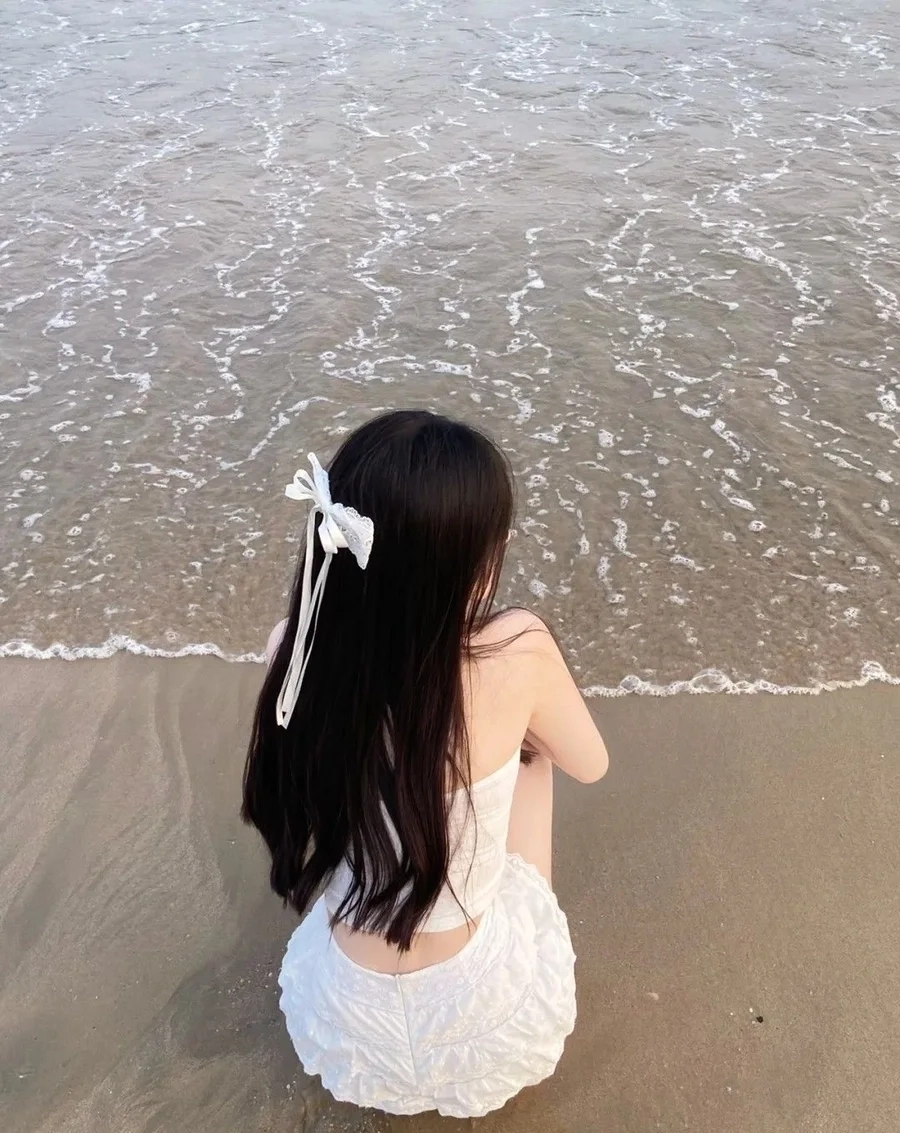 Gái xinh che mặt tóc dài và vẻ đẹp bí ẩn đầy lôi cuốn