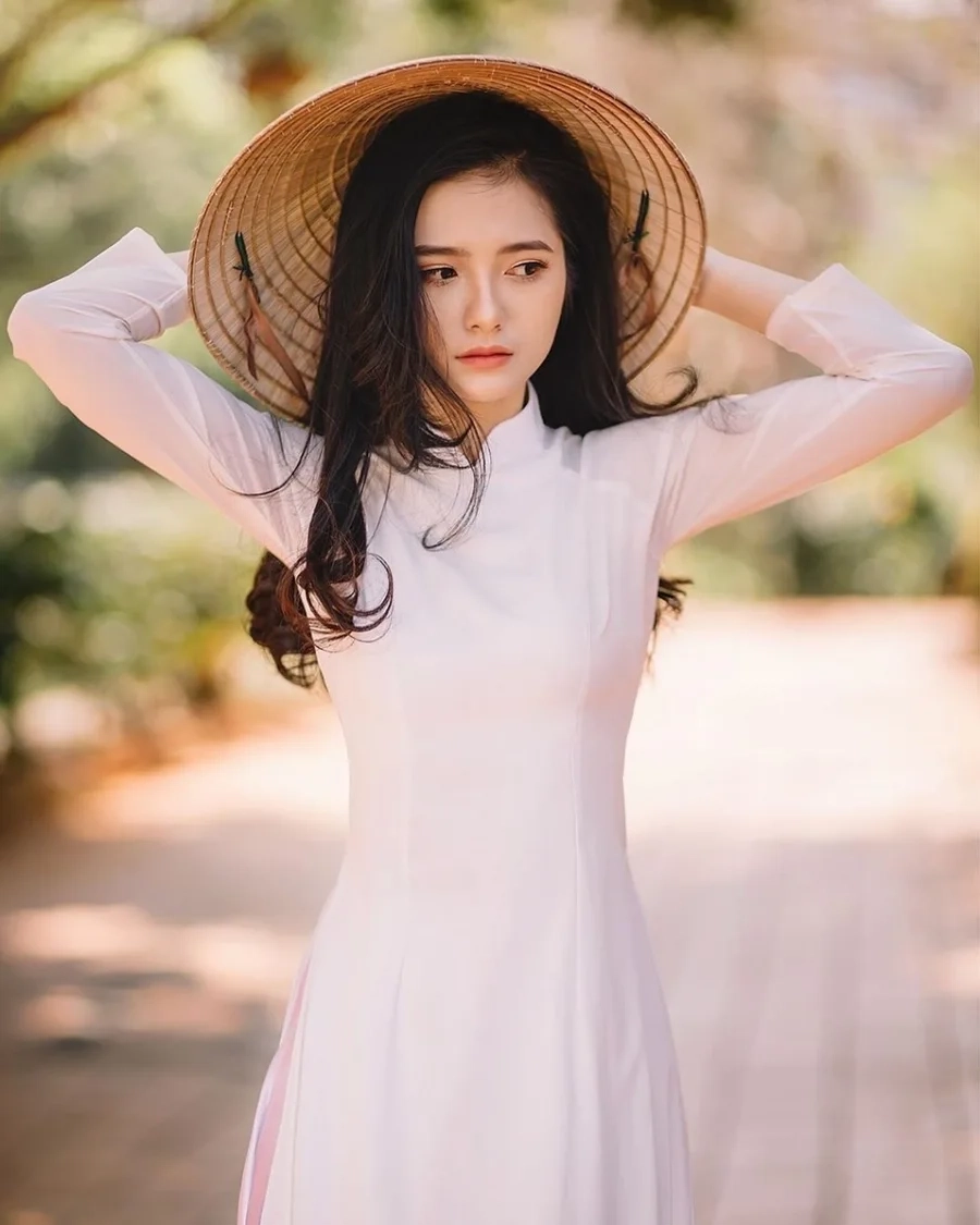 Ảnh gái mặc áo dài và nét đẹp truyền thống đầy cuốn hút
