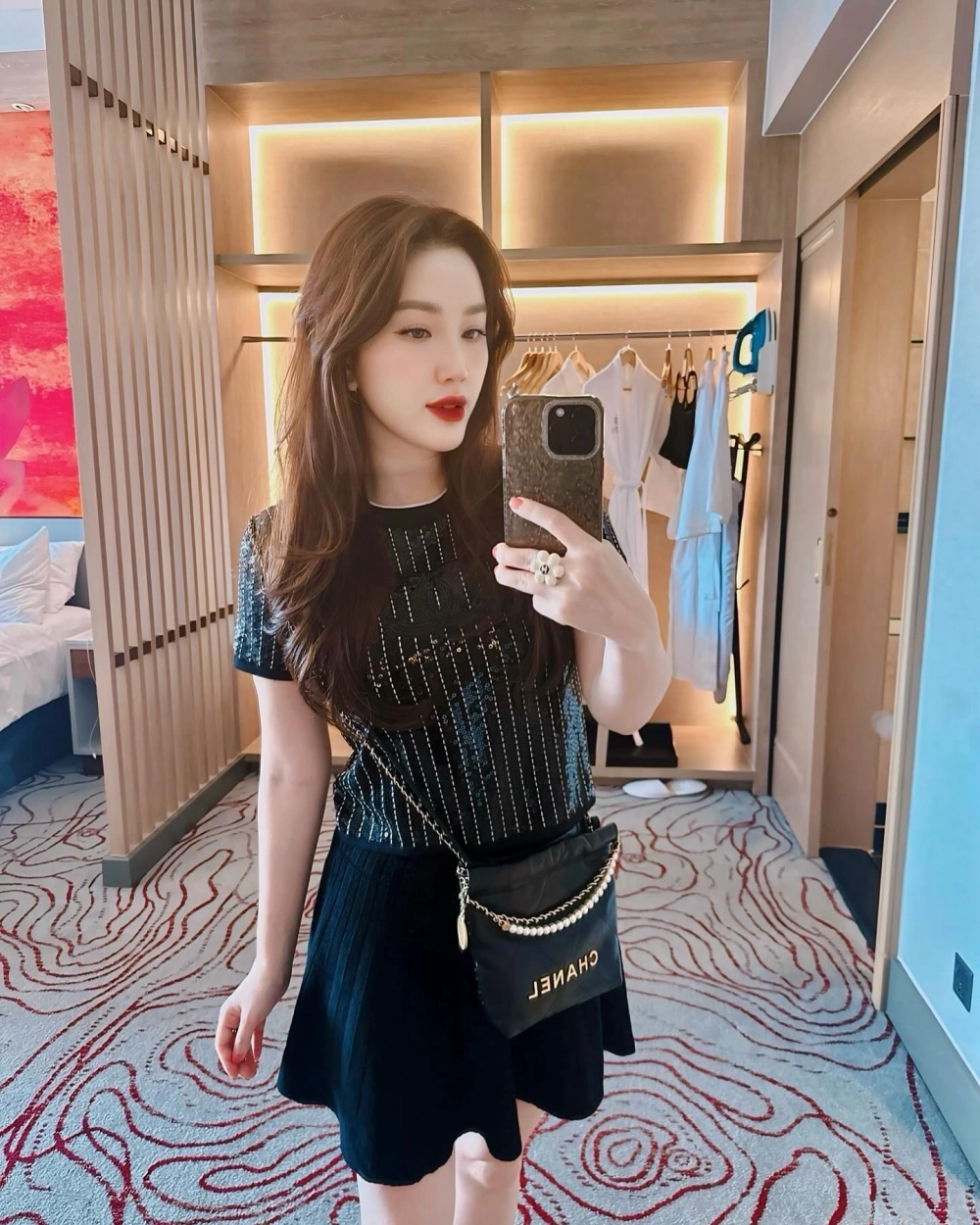 Gái xinh váy ngắn xếp ly trẻ trung như nữ sinh