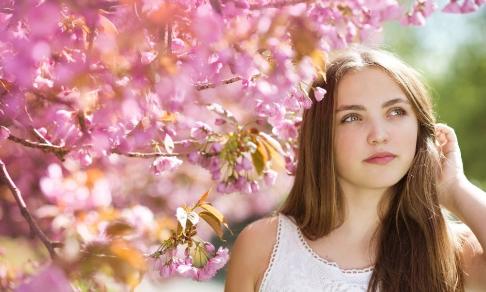 Gái châu Âu xinh thanh thoát và dịu dàng thu hút mọi ánh nhìn