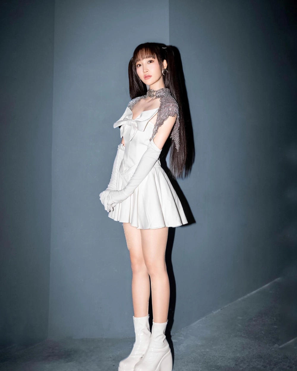 Ảnh gái xinh ngực to quyến rũ và nổi bật mọi góc nhìn