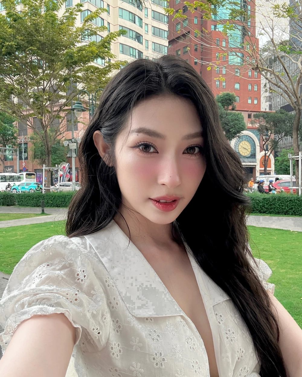 Gái xinh mặc nội y gợi cảm và hấp dẫn mọi ánh nhìn