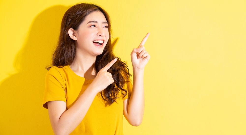 Gái xinh dễ thương và nụ cười tỏa nắng đốn tim