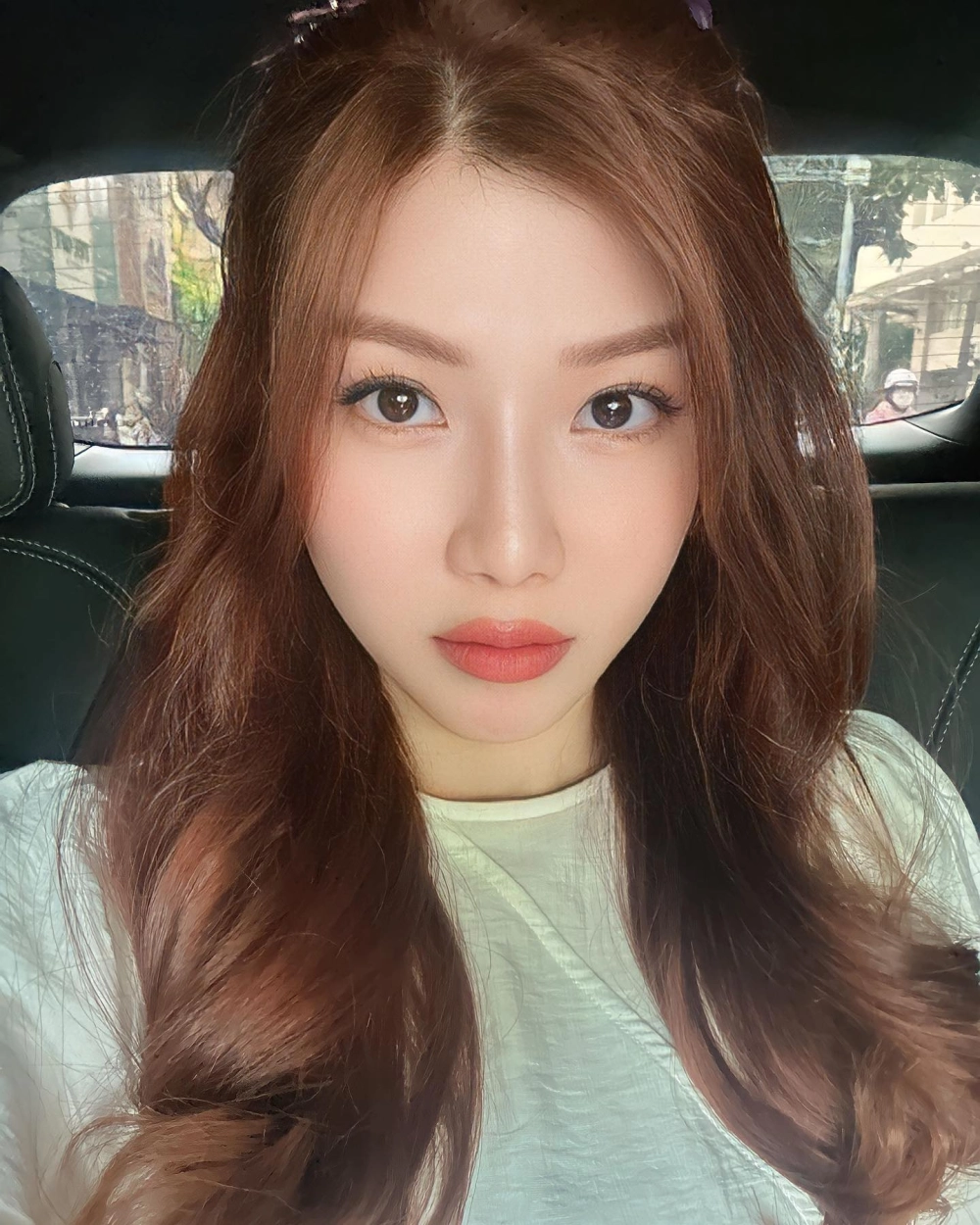 Gái xinh live và những khoảnh khắc tương tác đầy duyên dáng