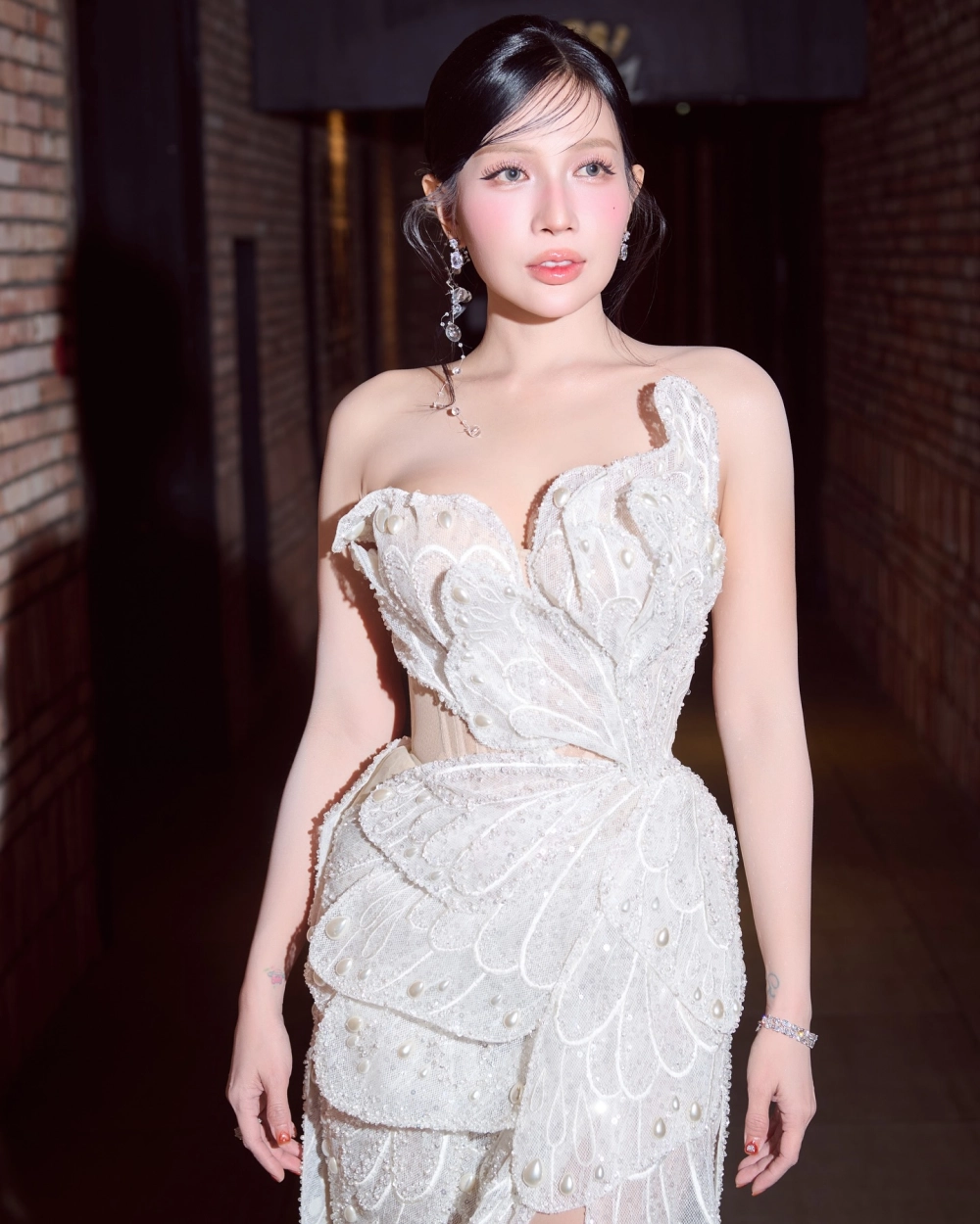 Gái xinh ngầu và phong cách thời trang cá tính, cực chất