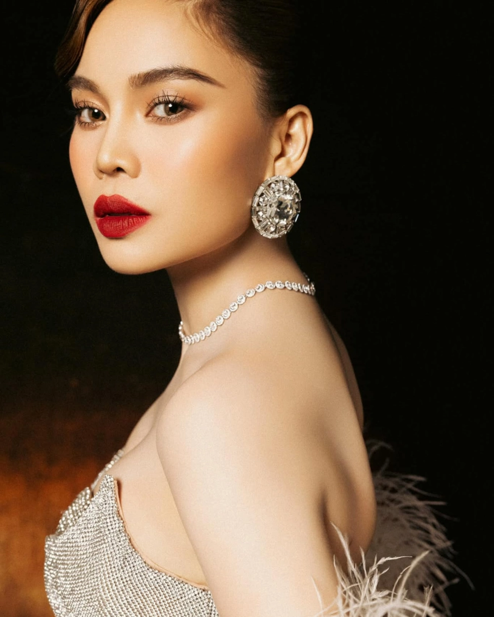 Phố hoa lệ Giang Hồng Ngọc và album nhạc xưa đầy hoài niệm