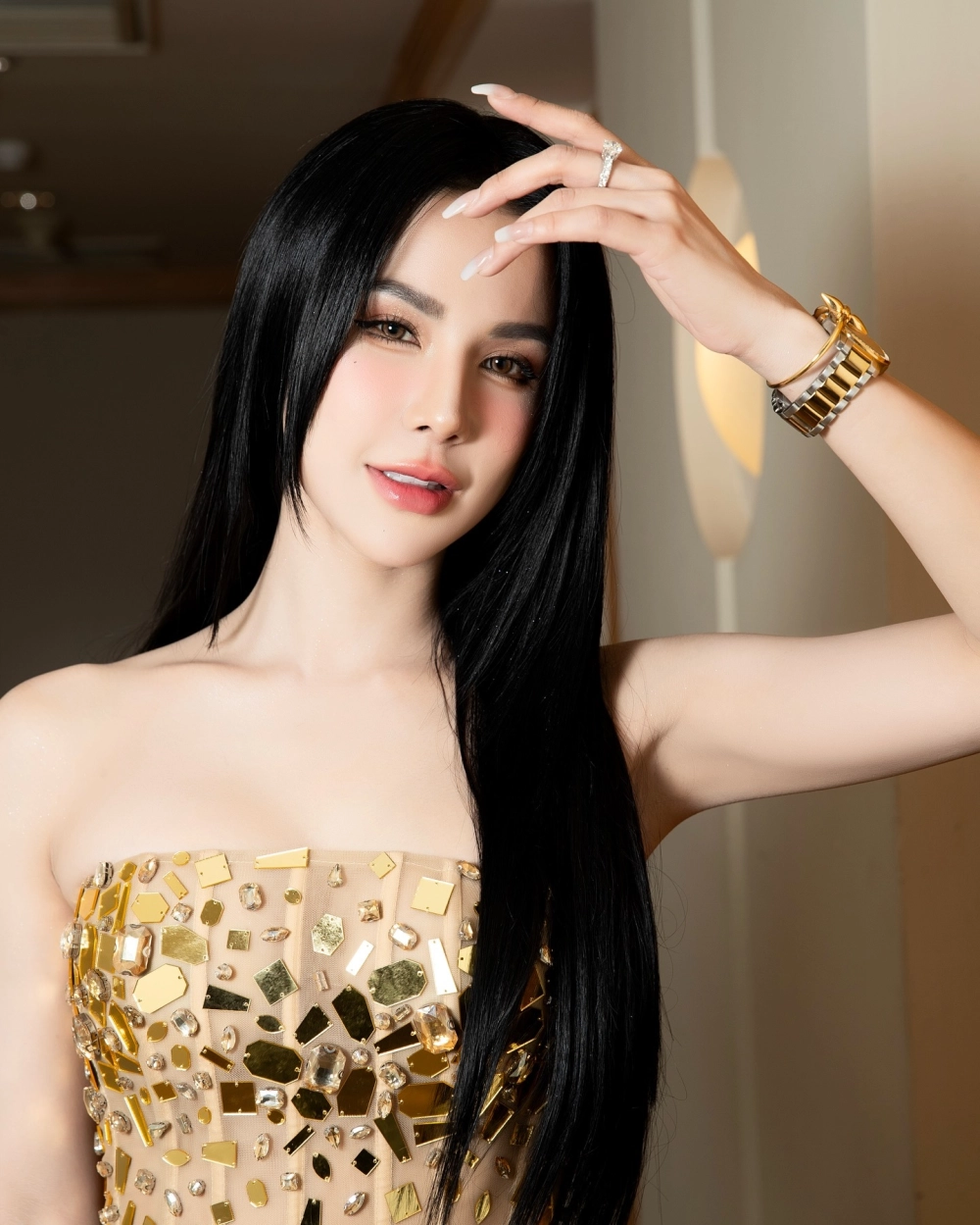 Diệp Lâm Anh đóng phim và những vai diễn hành động, cá tính