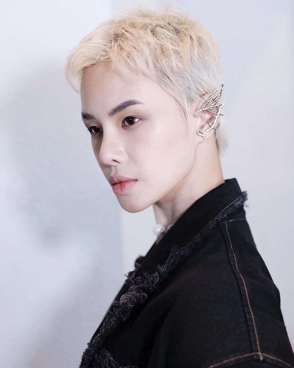 Hà Kino Vietnamese pop và những màn trình diễn âm nhạc tại Chị Đẹp