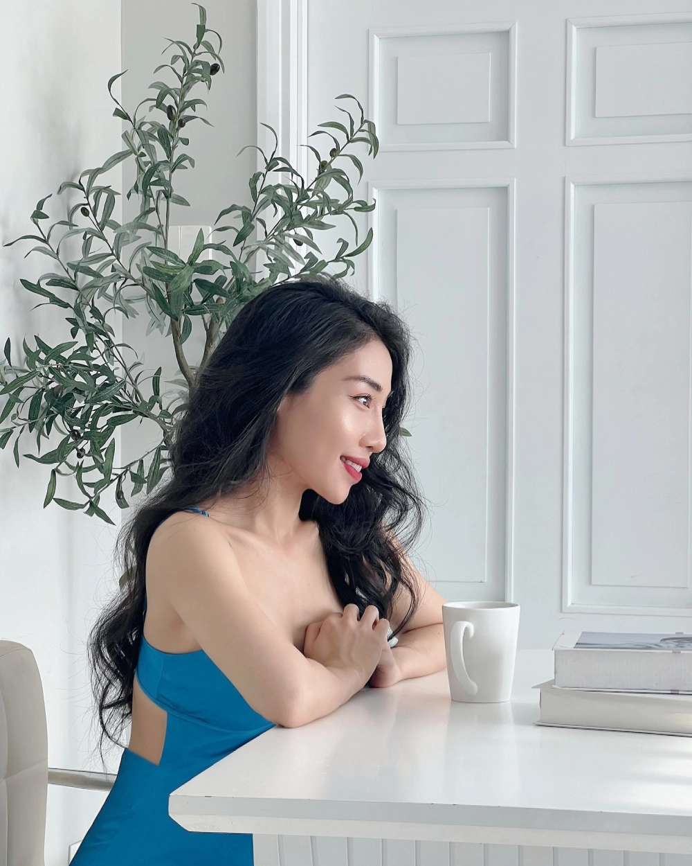 Tiểu sử Hằng Bingboong và hành trình chinh phục đam mê ca hát