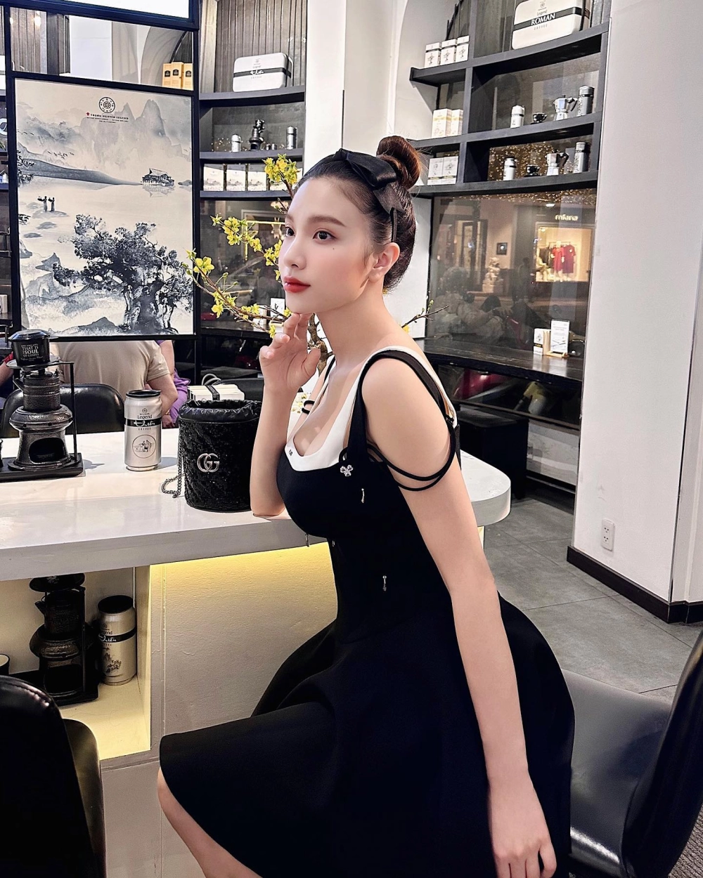 Hạnh Sino ngày xưa và hình ảnh hot girl trong sáng, đáng yêu