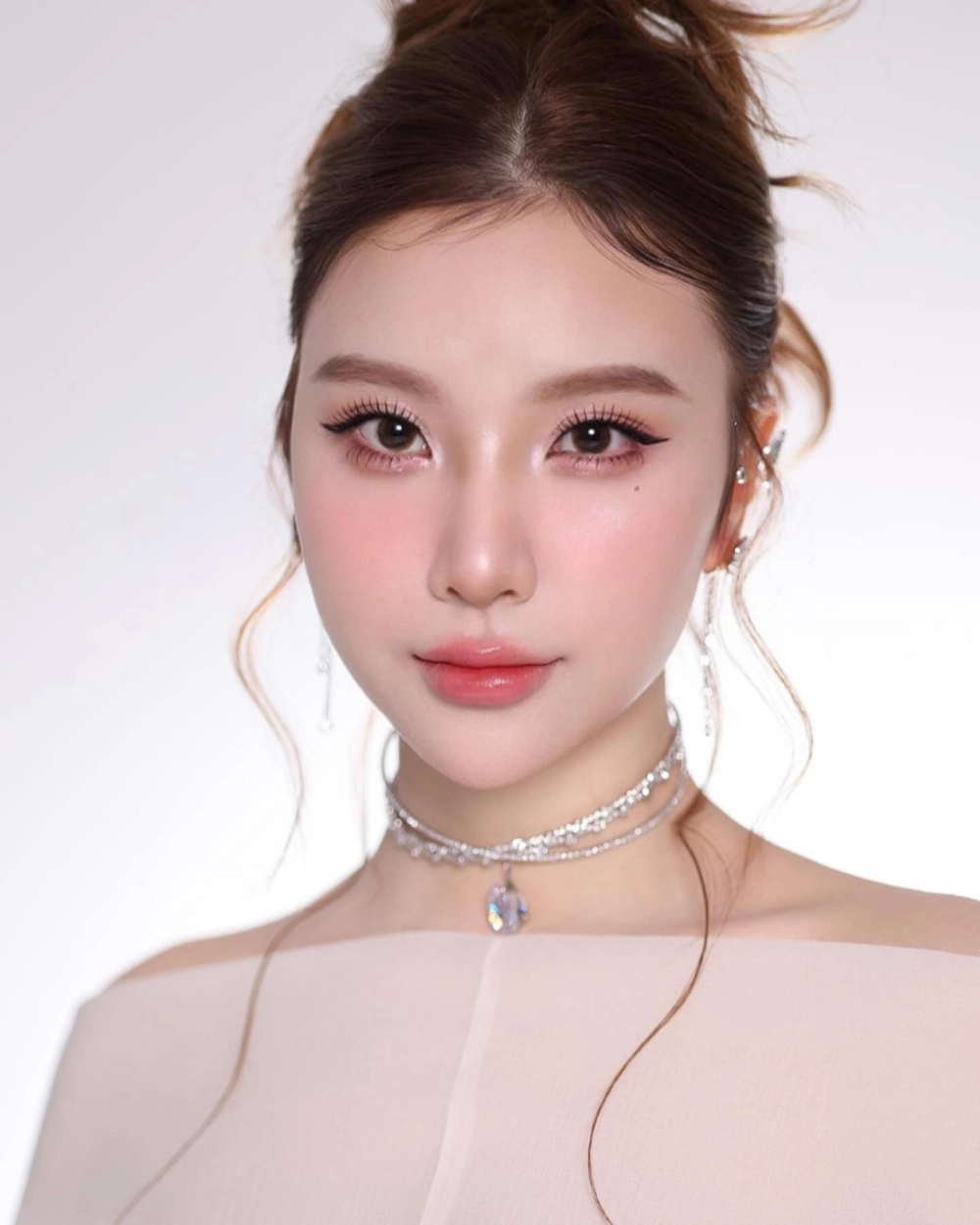 Hạnh Sino đóng phim và những vai diễn trong phim truyền hình