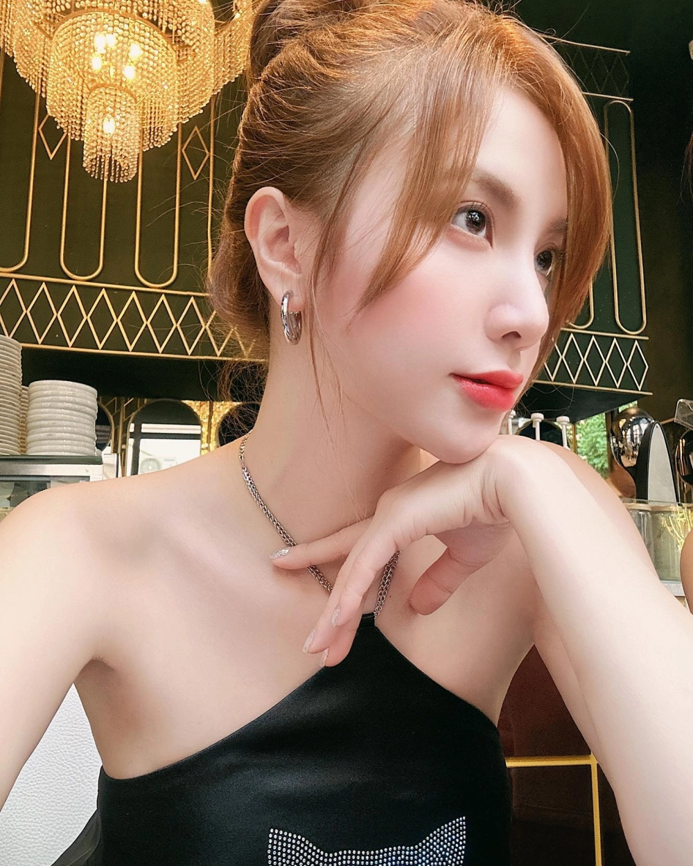 Hạnh Sino tên thật là gì tên thật của cô là Nguyễn Mỹ Hạnh