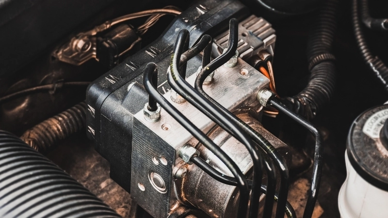 Dấu hiệu nhận biết hệ thống ABS ô tô không hoạt động