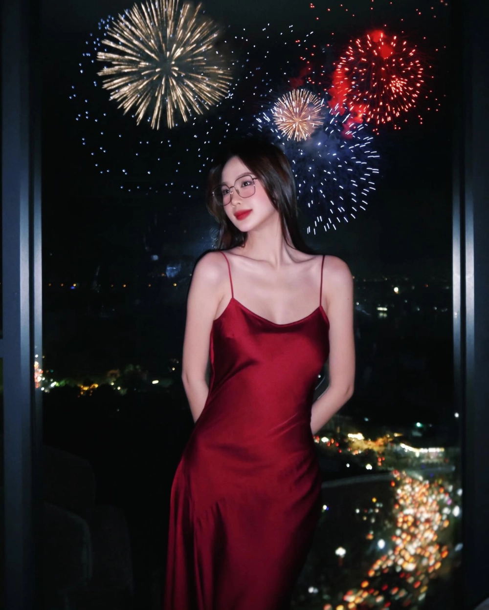 Bảo Ngọc đăng quang hoa hậu mang về vương miện quốc tế đầu tiên cho Việt Nam