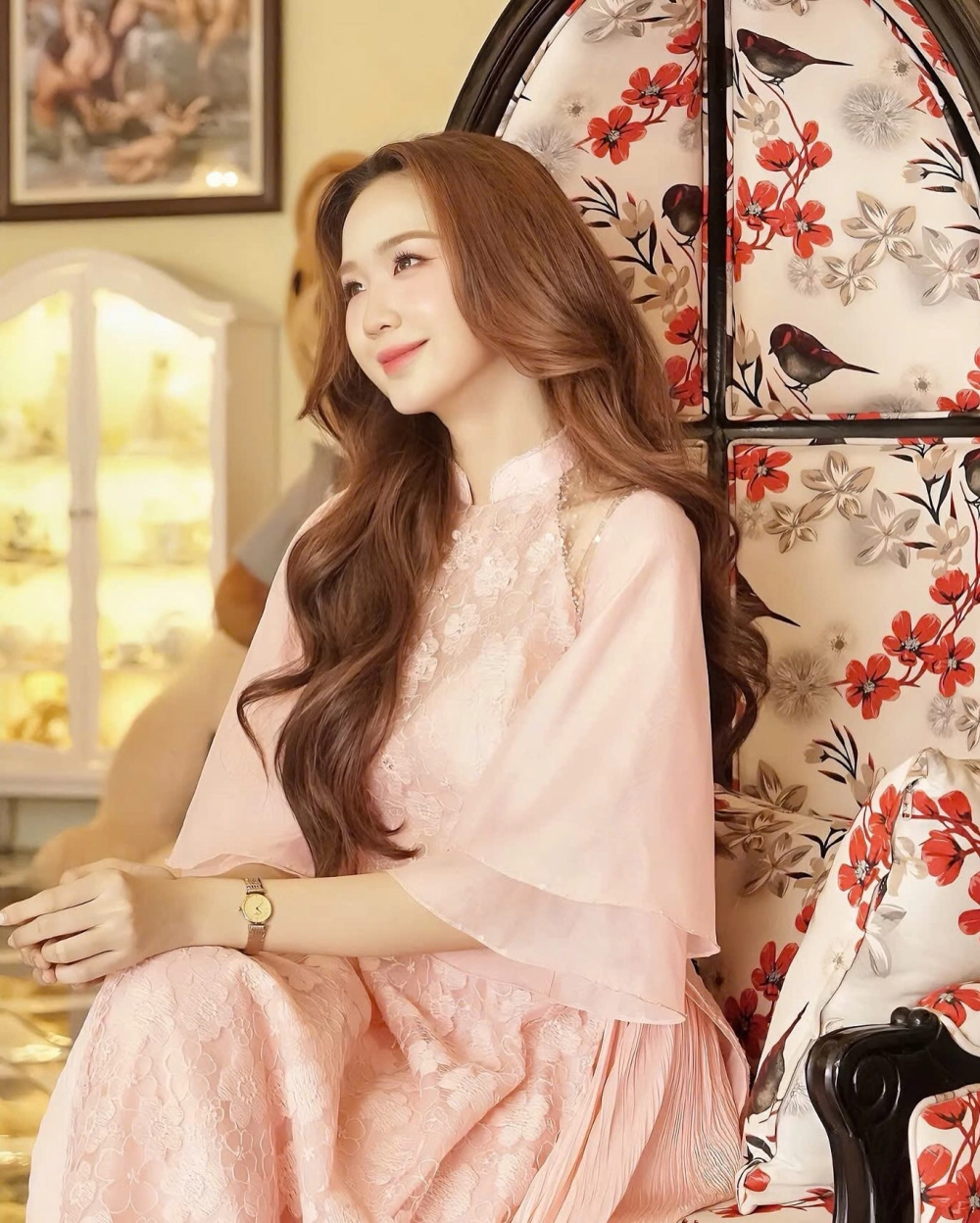 Tân hoa hậu Bảo Ngọc khoảnh khắc xúc động khi nhận vương miện