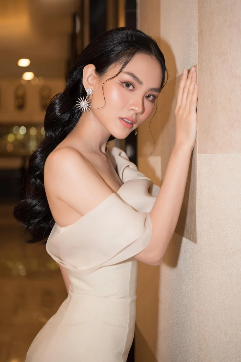 Hoa hậu Mai Phương và vẻ đẹp tri thức rạng ngời của Miss World Vietnam 2022