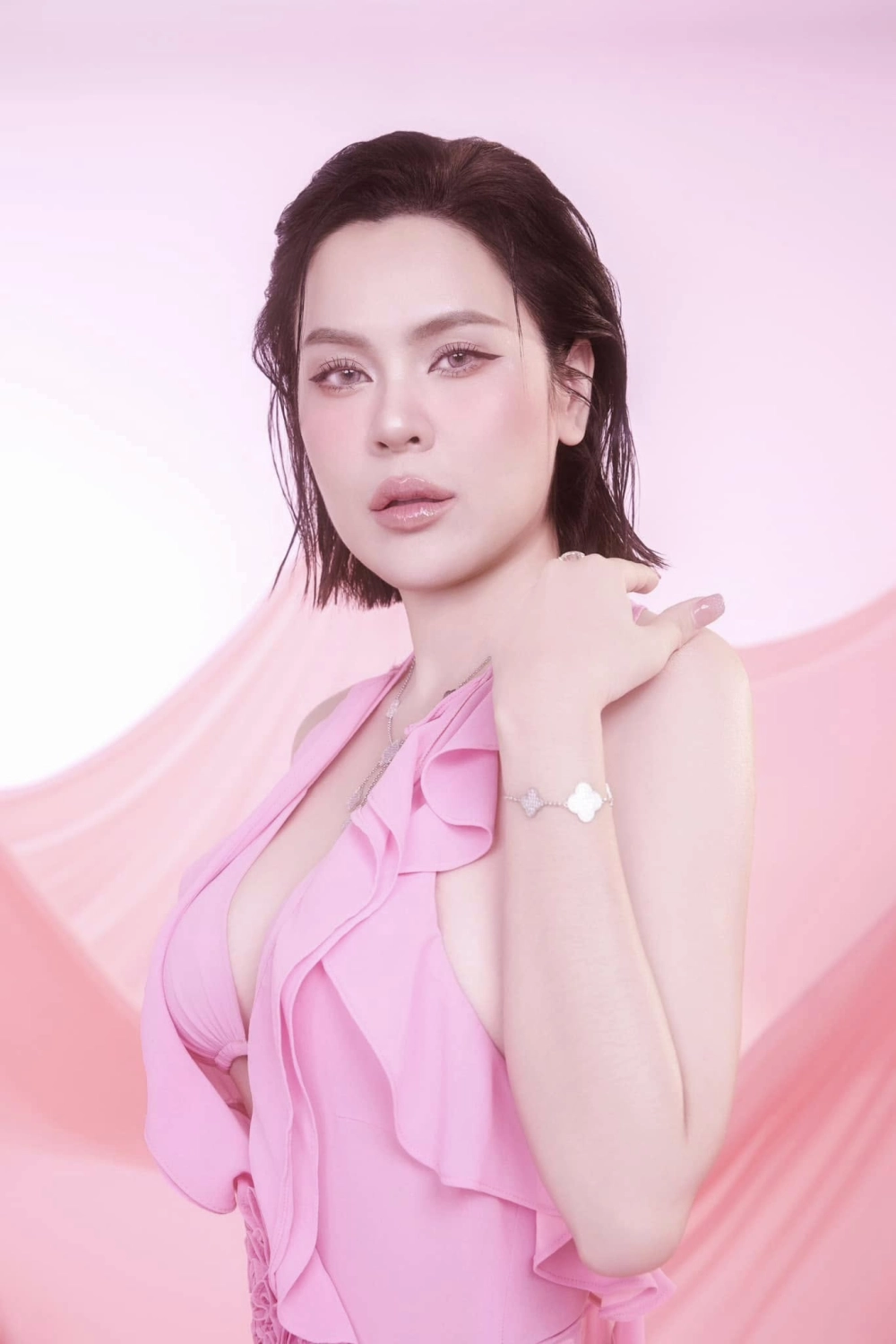 Tiểu sử hoa hậu Phương Lê từ nữ doanh nhân đến hoa hậu thế giới