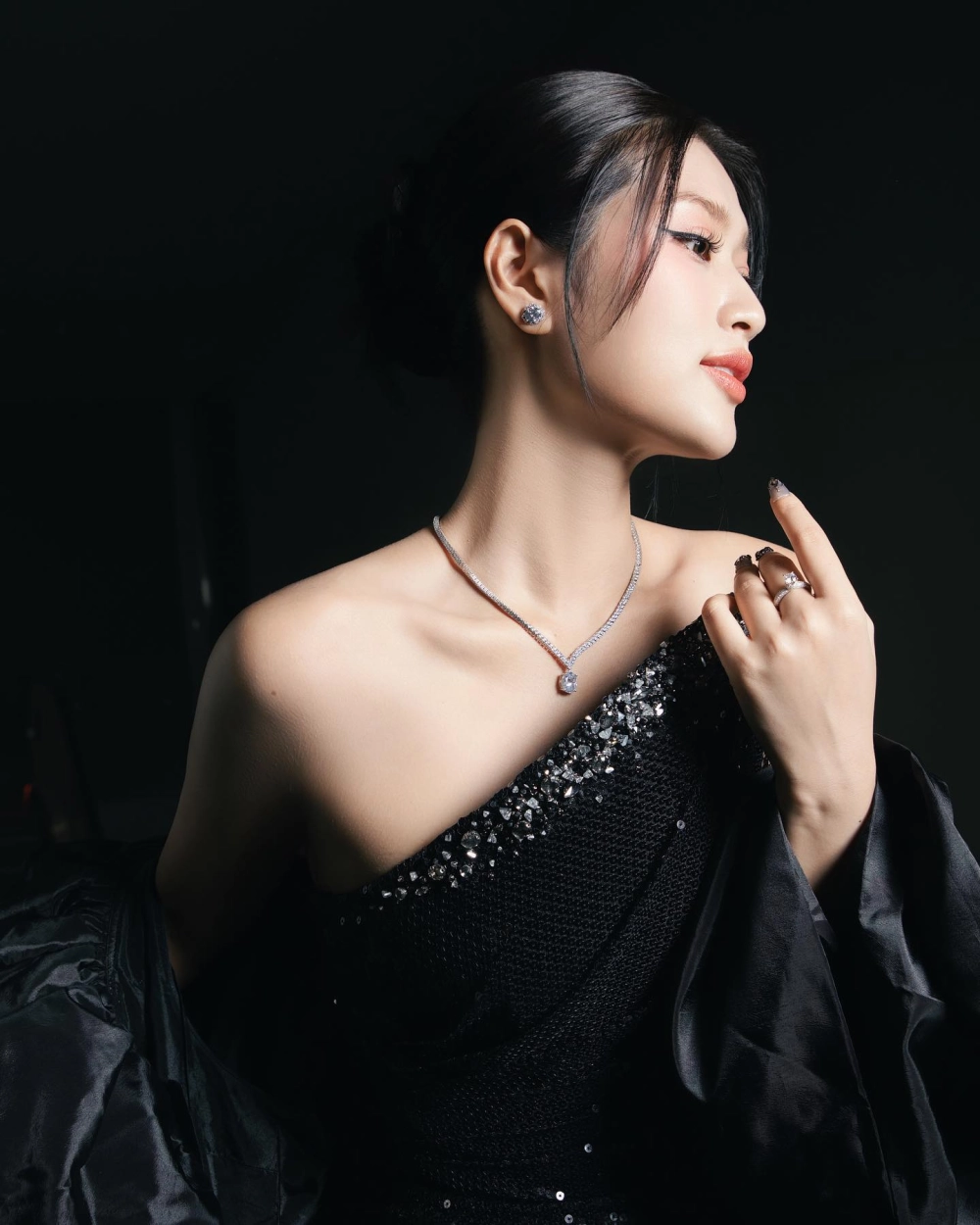 Hoa hậu Thiên Ân và hành trình truyền cảm hứng sau khi đăng quang