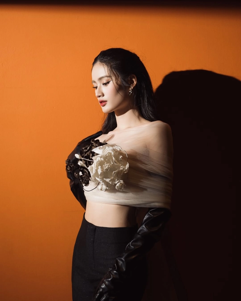 Hoa hậu Ý Nhi phát ngôn nhìn lại những lùm xùm sau khi đăng quang