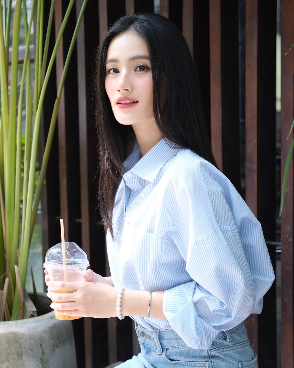 Gia đình hoa hậu Ý Nhi luôn là hậu phương vững chắc cho cô