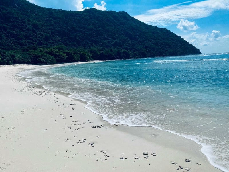 Cùng nhau khám phá Hòn Bảy Cạnh