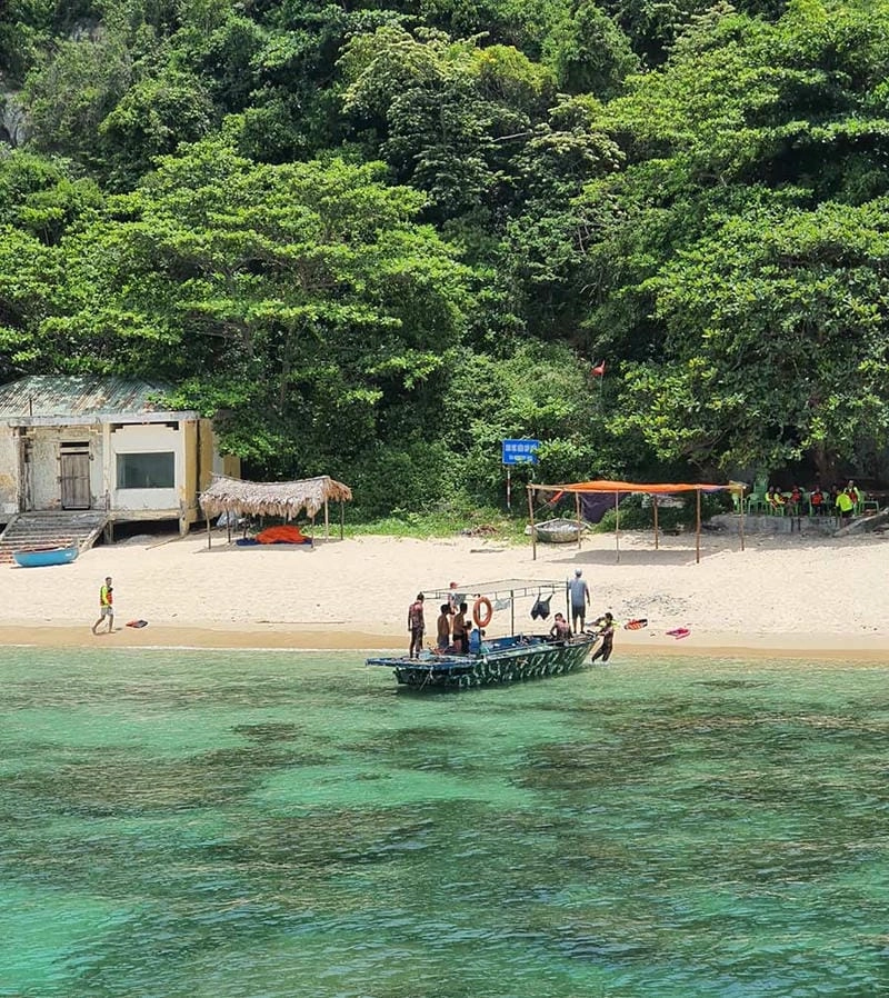 Cùng check in Hòn Chảo