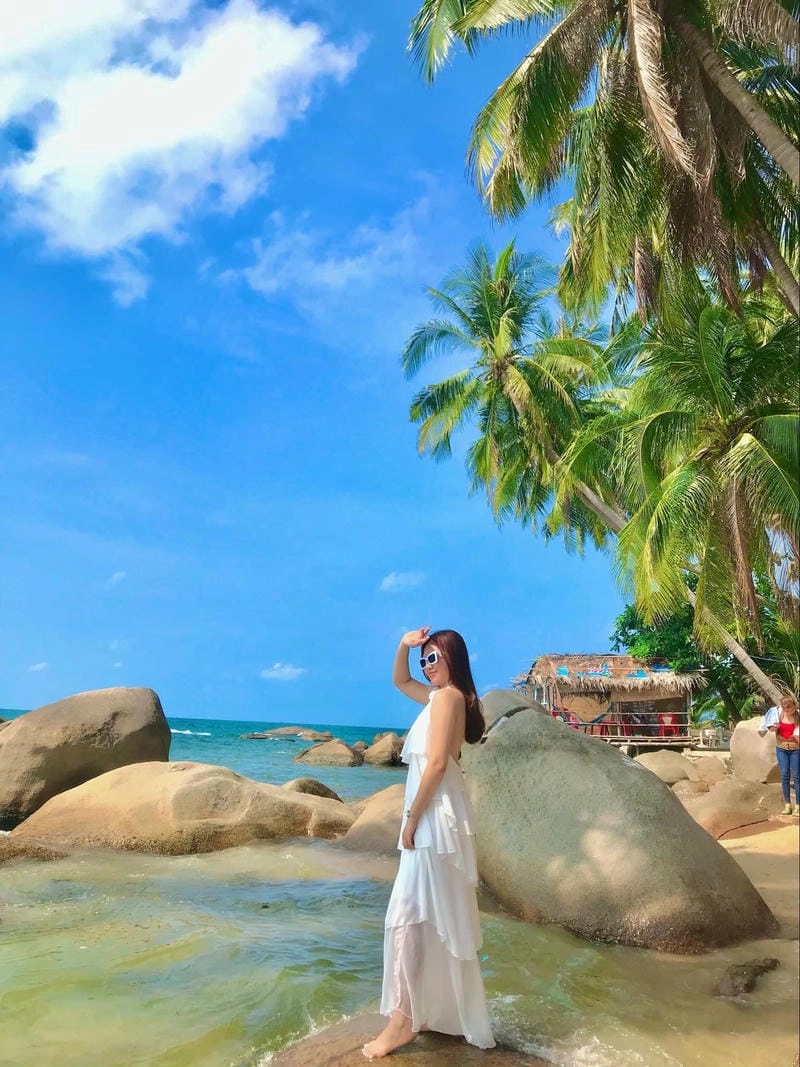 Ngắm hoàng hôn Hòn Dừa