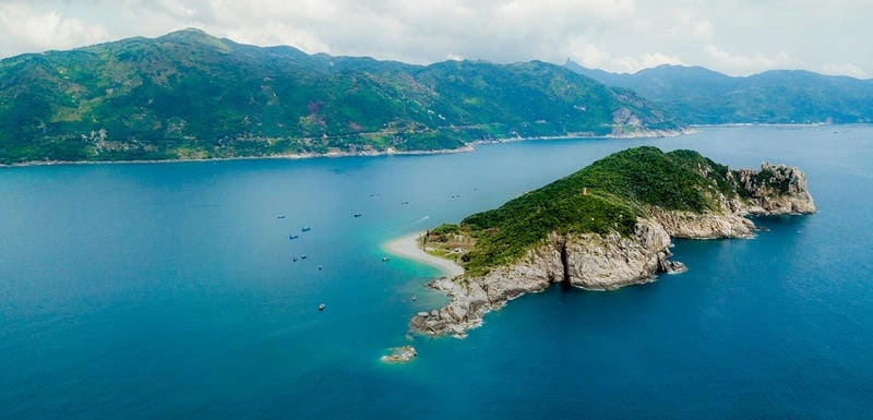 Cùng nhau khám phá Hòn Nưa