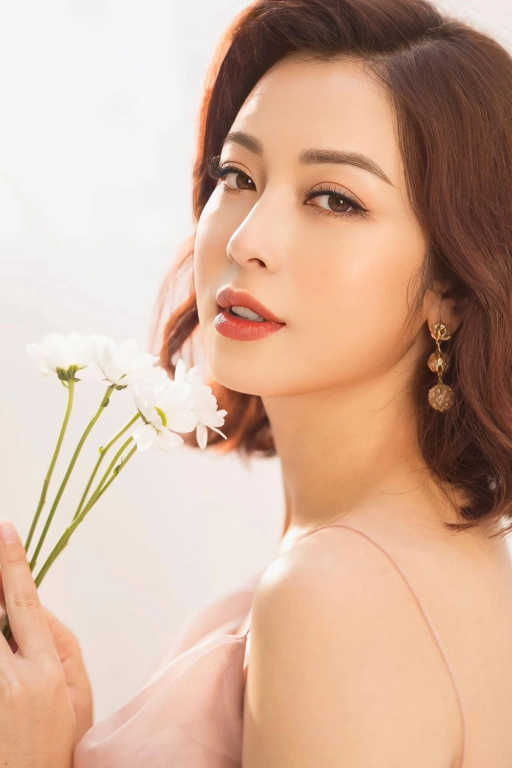 Hoa hậu Jennifer Phạm 2018 và những dấu ấn trong sự nghiệp