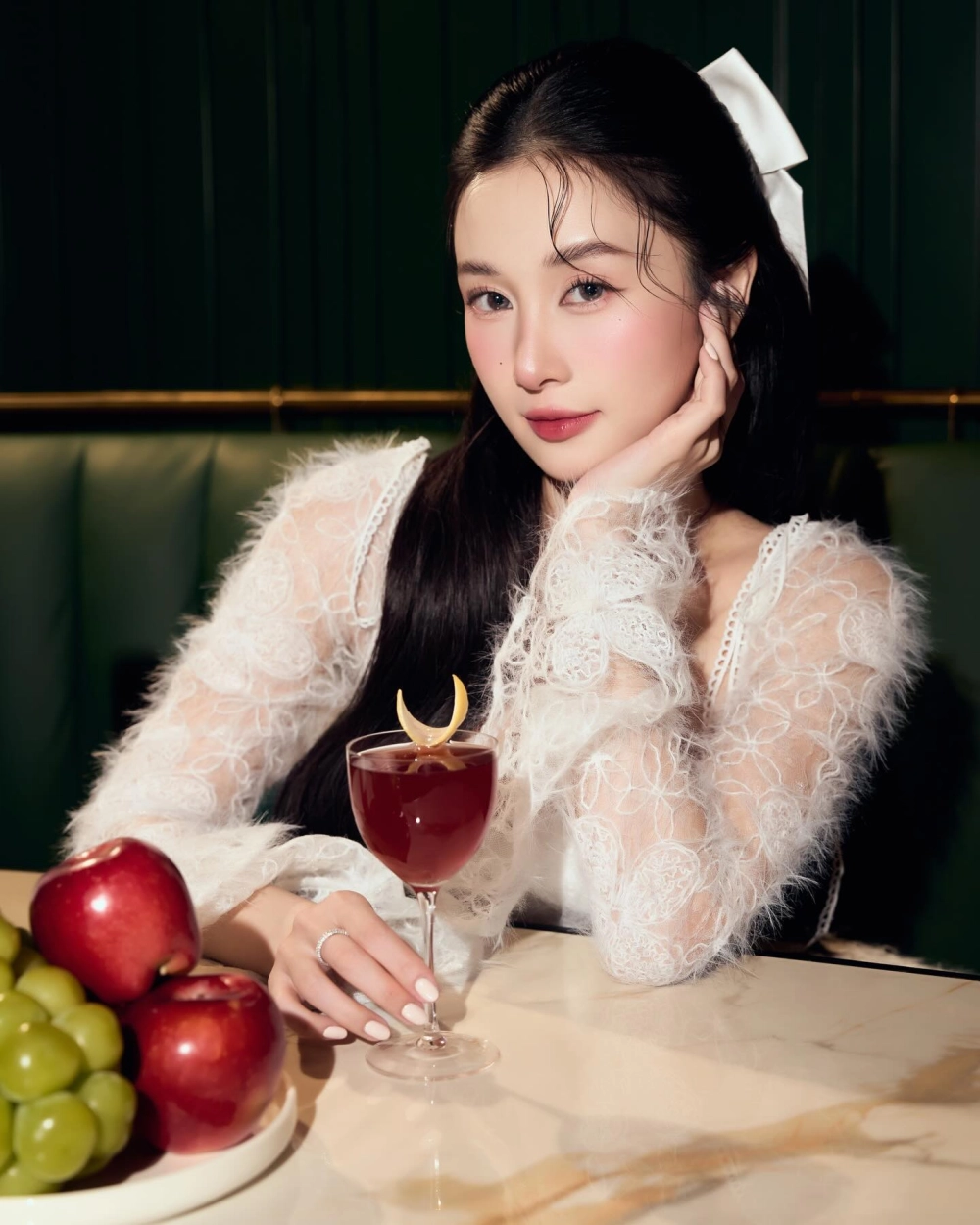 Jun Vũ sinh năm 1995 và sự nghiệp thăng hoa ở tuổi 30