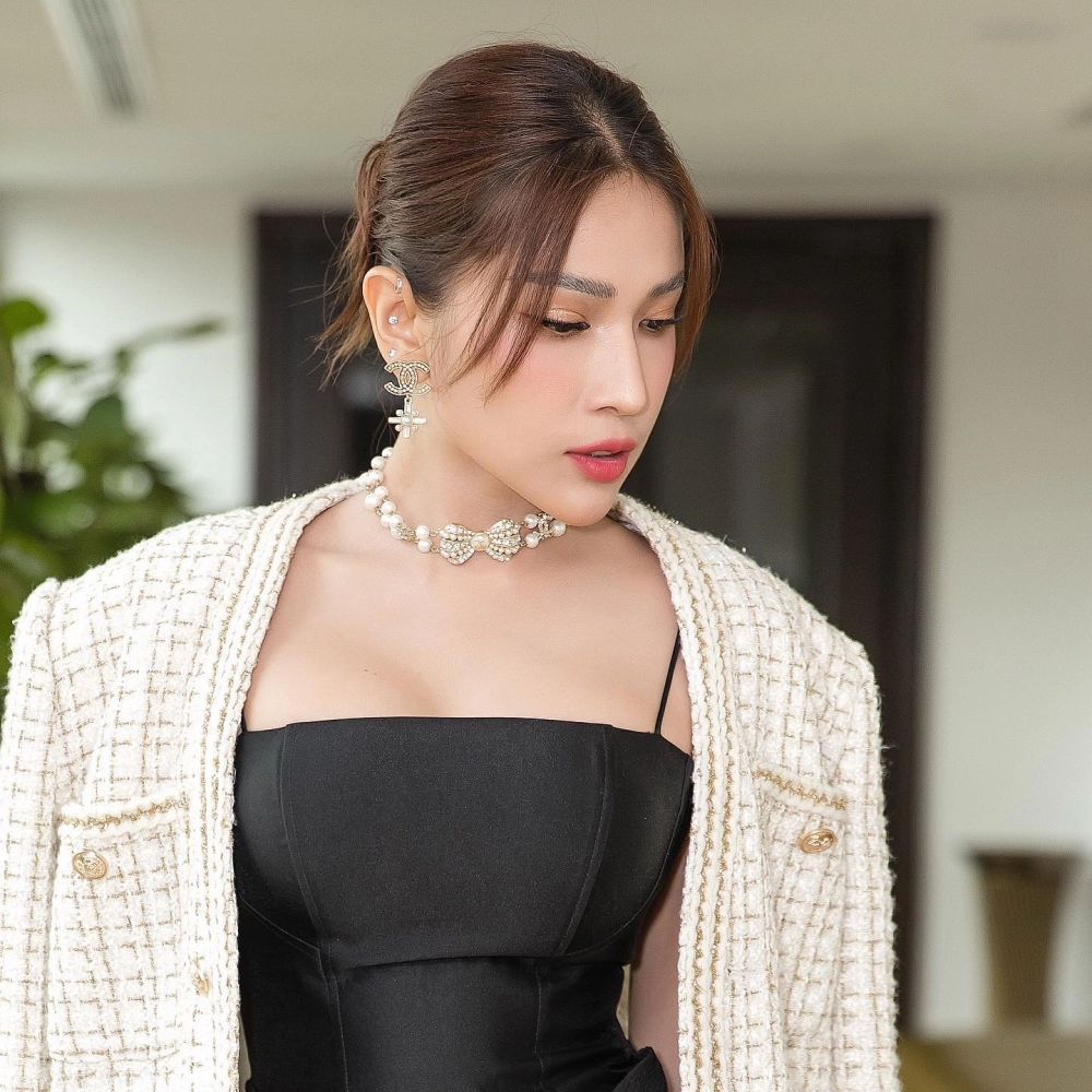 Khả Như bao nhiêu tuổi và nhan sắc trẻ trung, năng động