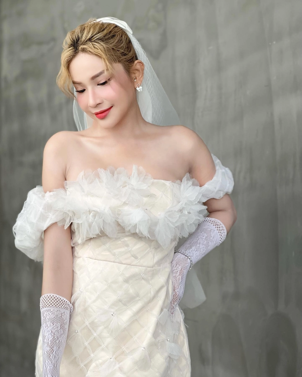 Quỷ nhập tràng Khả Như và vai diễn ma nữ huyền thoại trên sân khấu