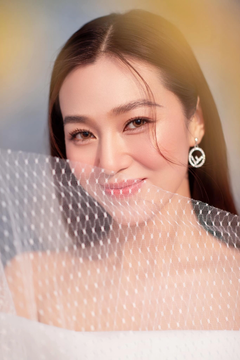 Ca cổ Khánh My và những tìm kiếm liên quan đến nữ nghệ sĩ đa tài