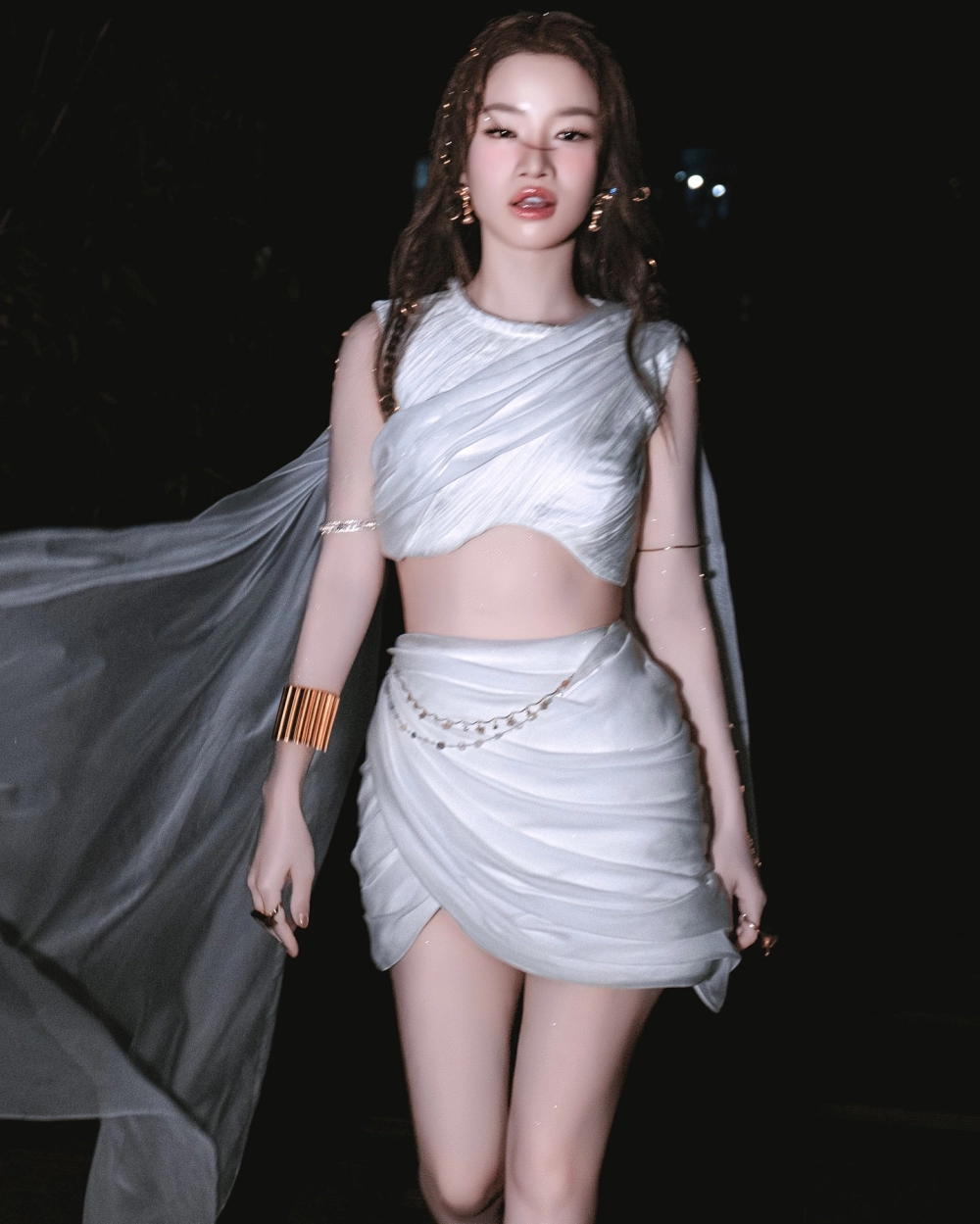 Lâm Bảo Ngọc karaoke thử sức với những ca khúc có quãng giọng khủng