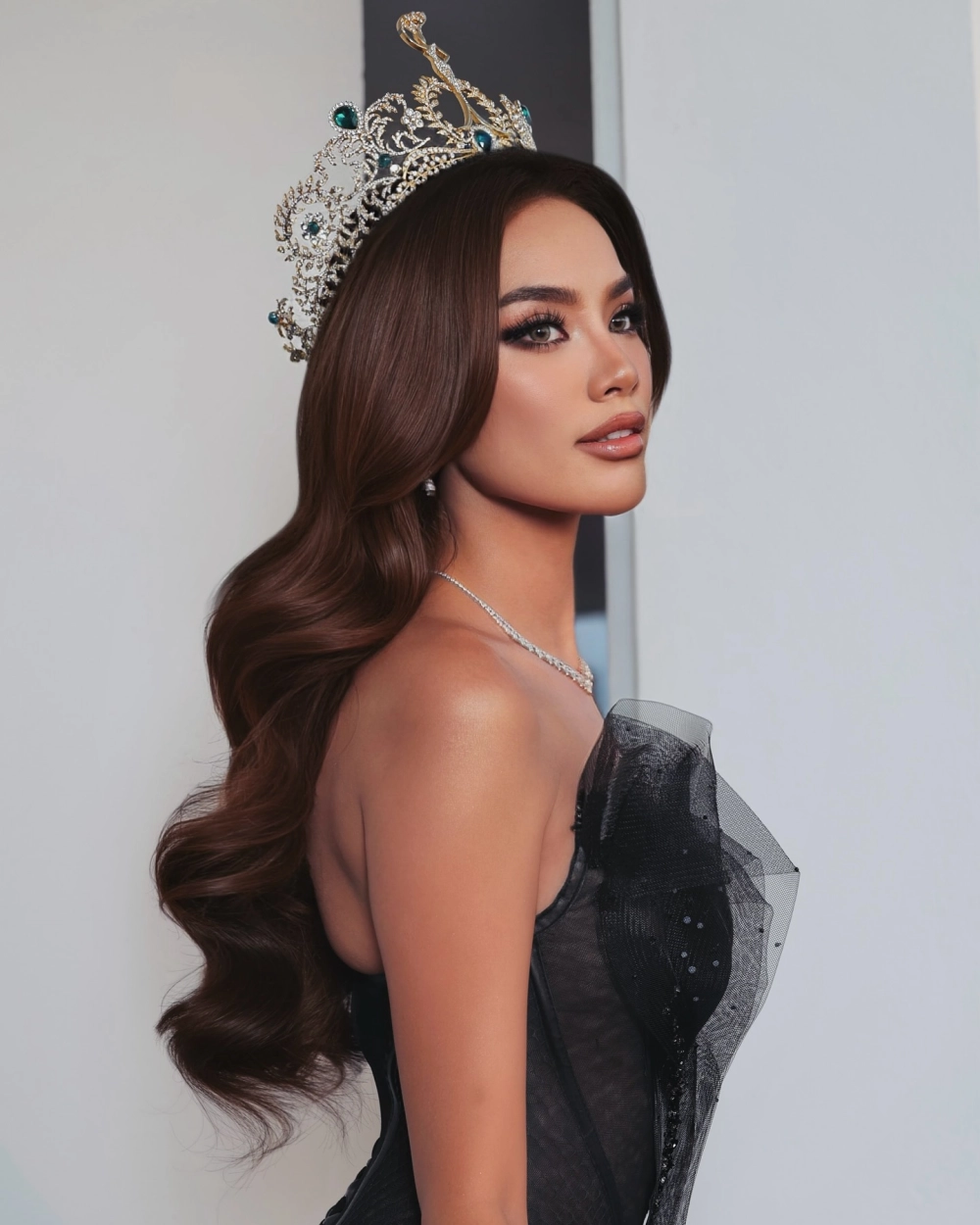 Hình gái đẹp tóc dài khiến người xem muốn lưu lại ngay