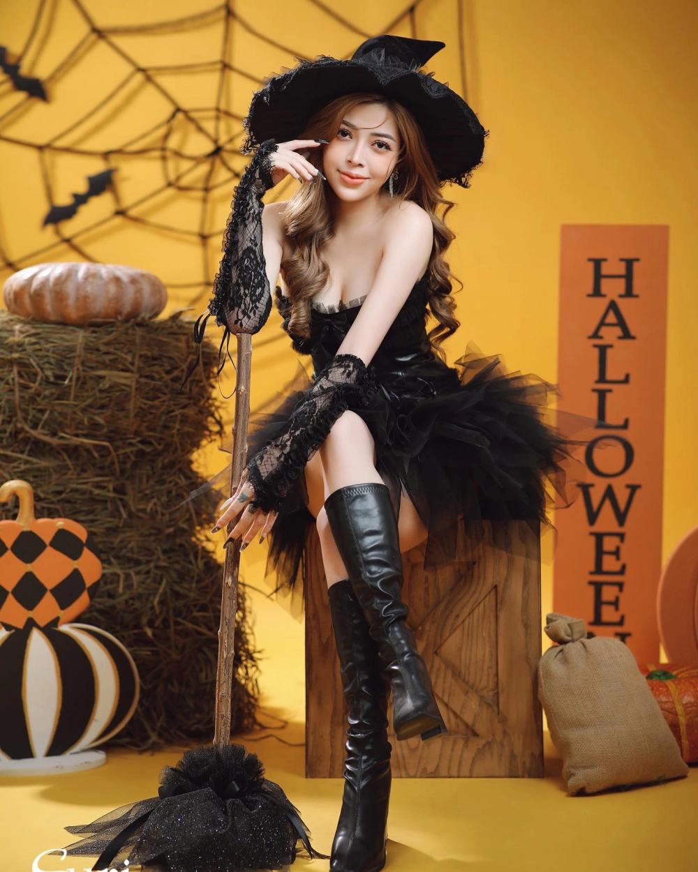 Chị Linh Barbie và những video sáng tạo nội dung dành cho giới trẻ