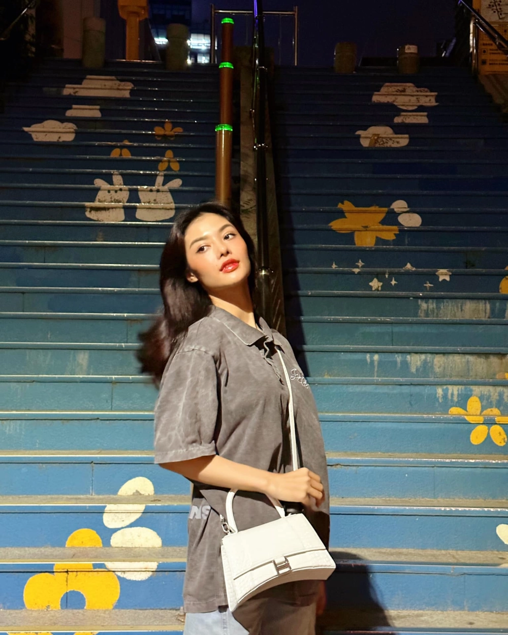 Lona Kiều Loan phẫu thuật và màn lột xác ngoại hình đầy ngoạn mục