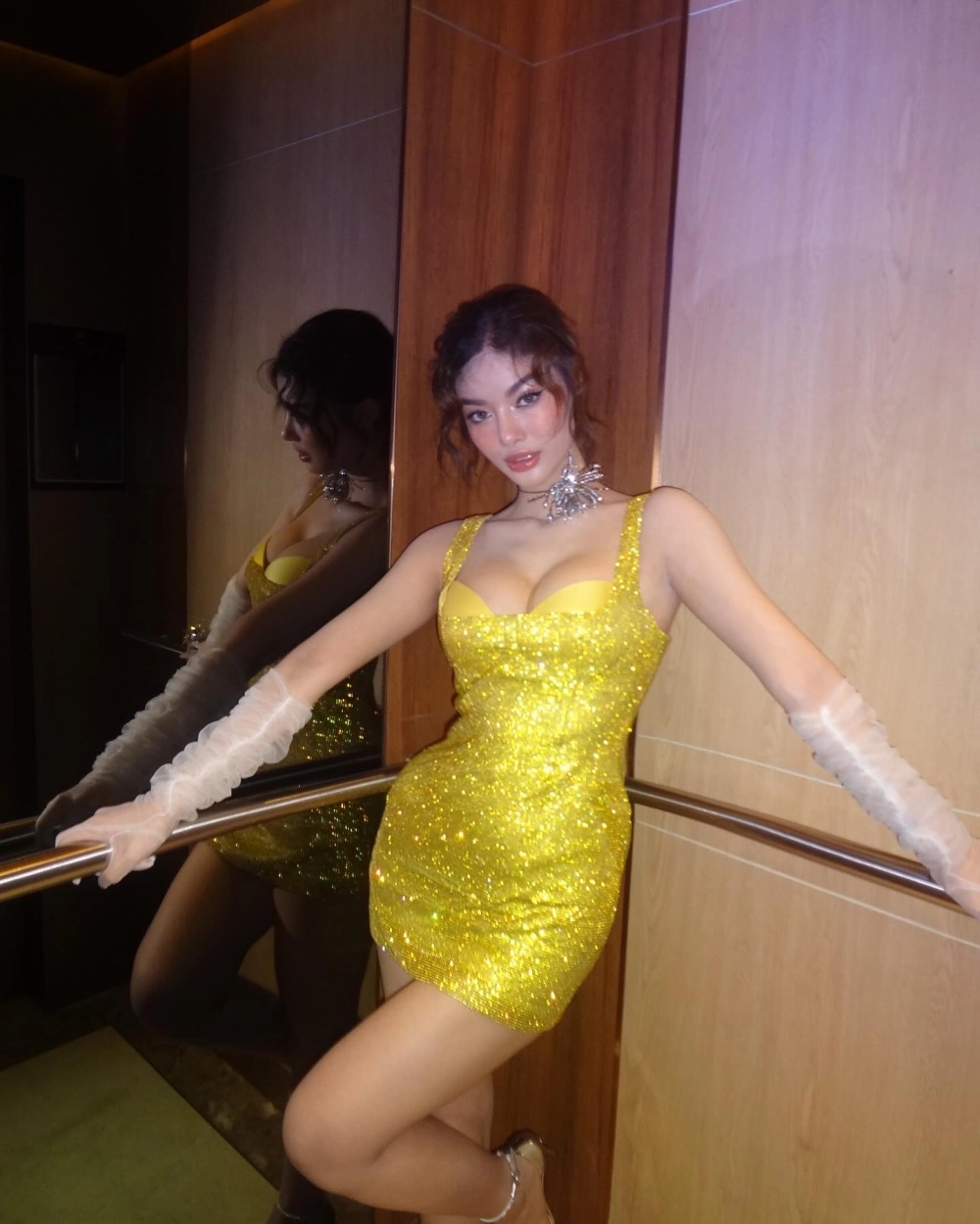 Lona Kiều Loan cao bao nhiêu cô sở hữu chiều cao 1m70