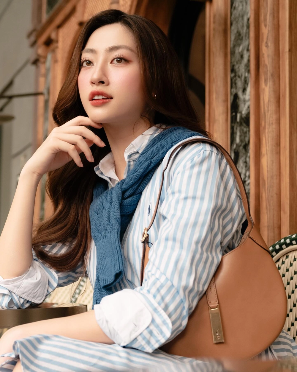 Lương Thùy Linh áo dài và vẻ đẹp duyên dáng, thanh lịch của người con gái Việt