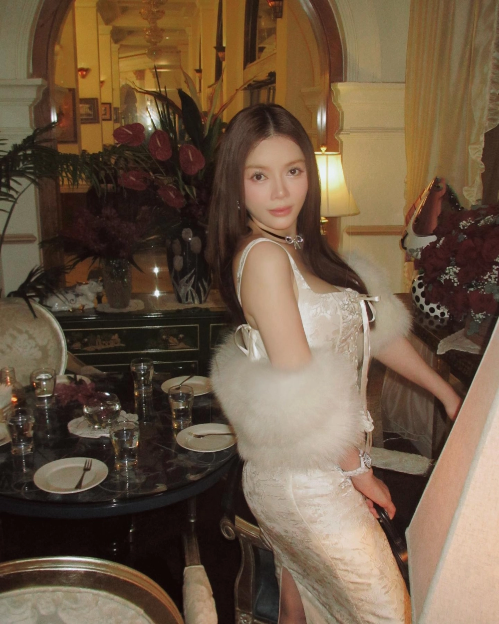 Sinh nhật Lý Nhã Kỳ và những bữa tiệc xa hoa, lộng lẫy