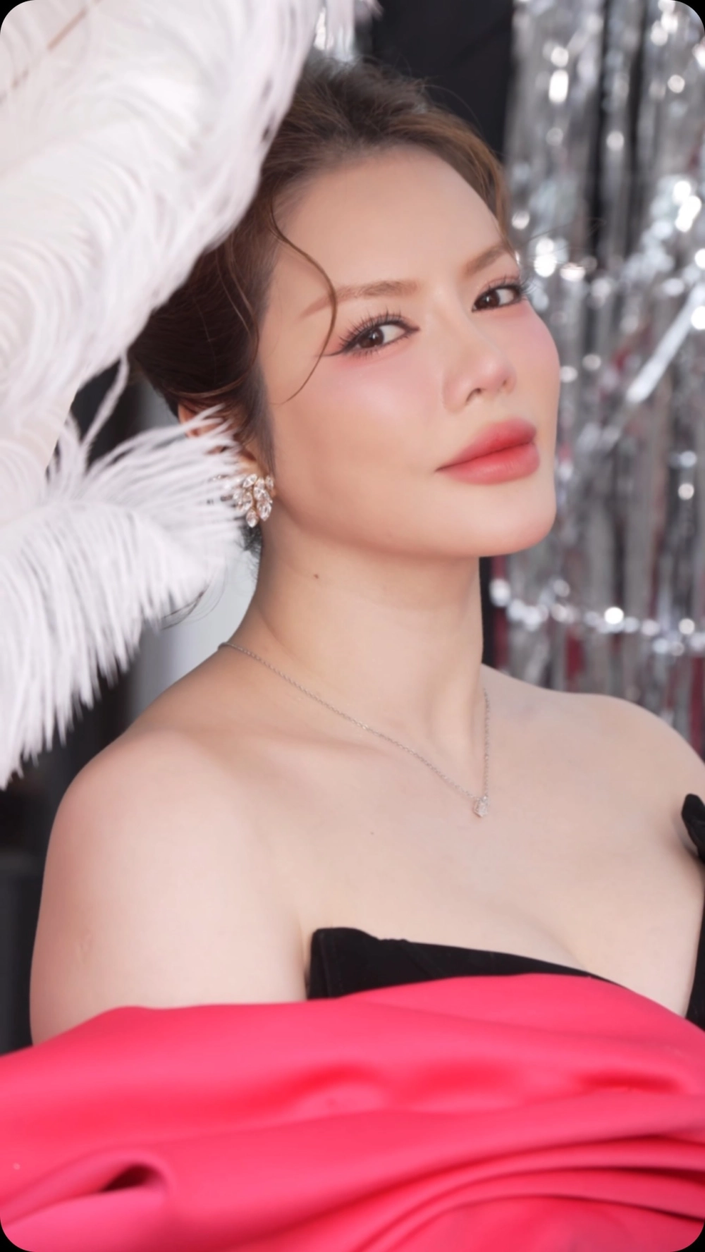 Lý Nhã Kỳ Kiều nữ và đại gia và vai diễn Diễm Kiều làm nên tên tuổi