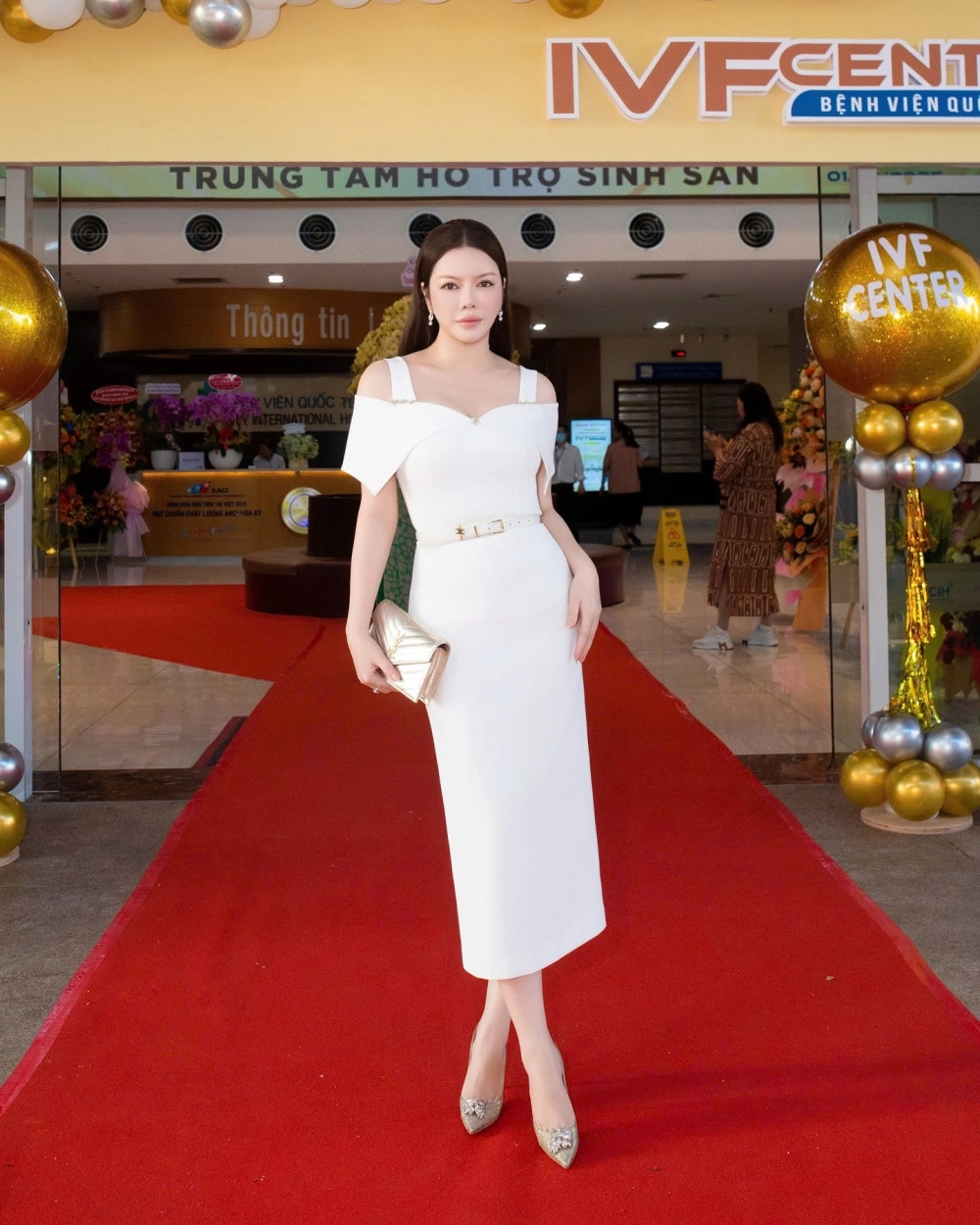 Nhà Lý Nhã Kỳ và những căn biệt thự lộng lẫy như lâu đài