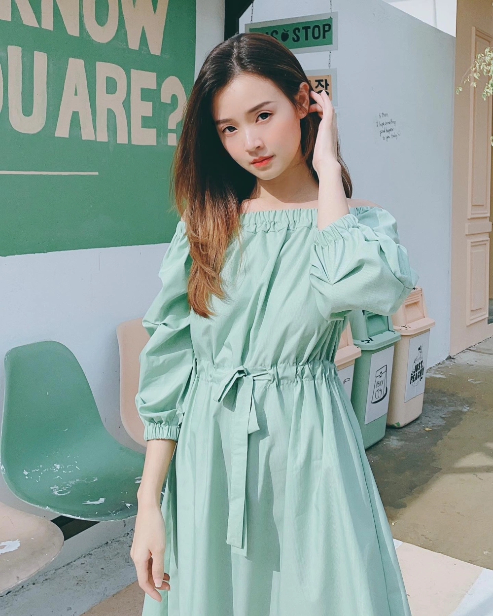 Hình nền gái xinh Việt Nam ngọt ngào và rực rỡ trên màn hình