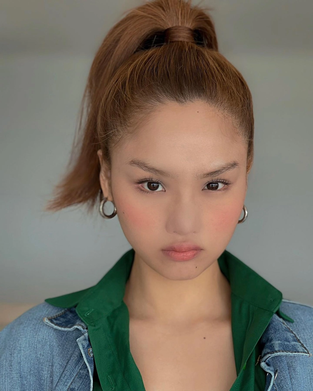 Ca sĩ Miu Lê với chất giọng đặc trưng và phong cách âm nhạc đa dạng