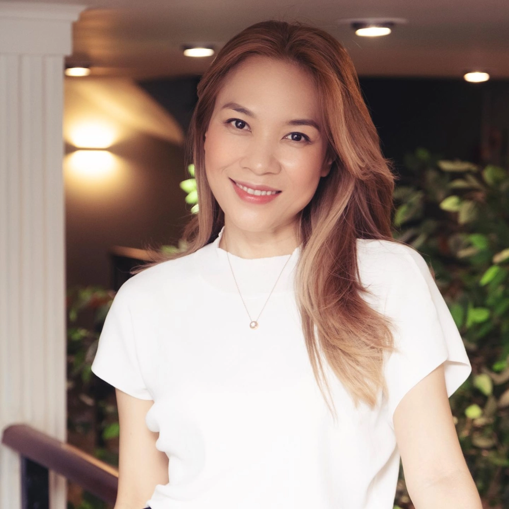 Mỹ Tâm sinh năm nào họa mi tóc nâu sinh năm 1981