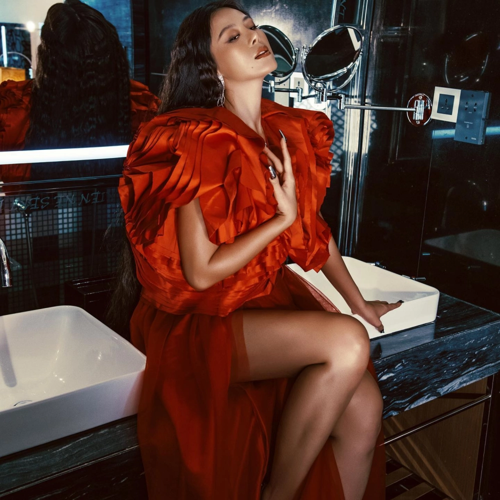 Nam Thư sinh năm bao nhiêu cô sinh năm 1987 tại Vũng Tàu