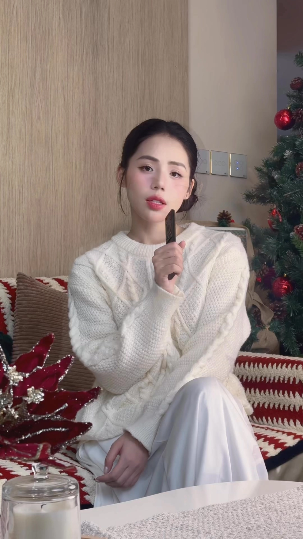 Nguyễn Hương Ly tiktok kênh chia sẻ những video cover và cuộc sống hàng ngày