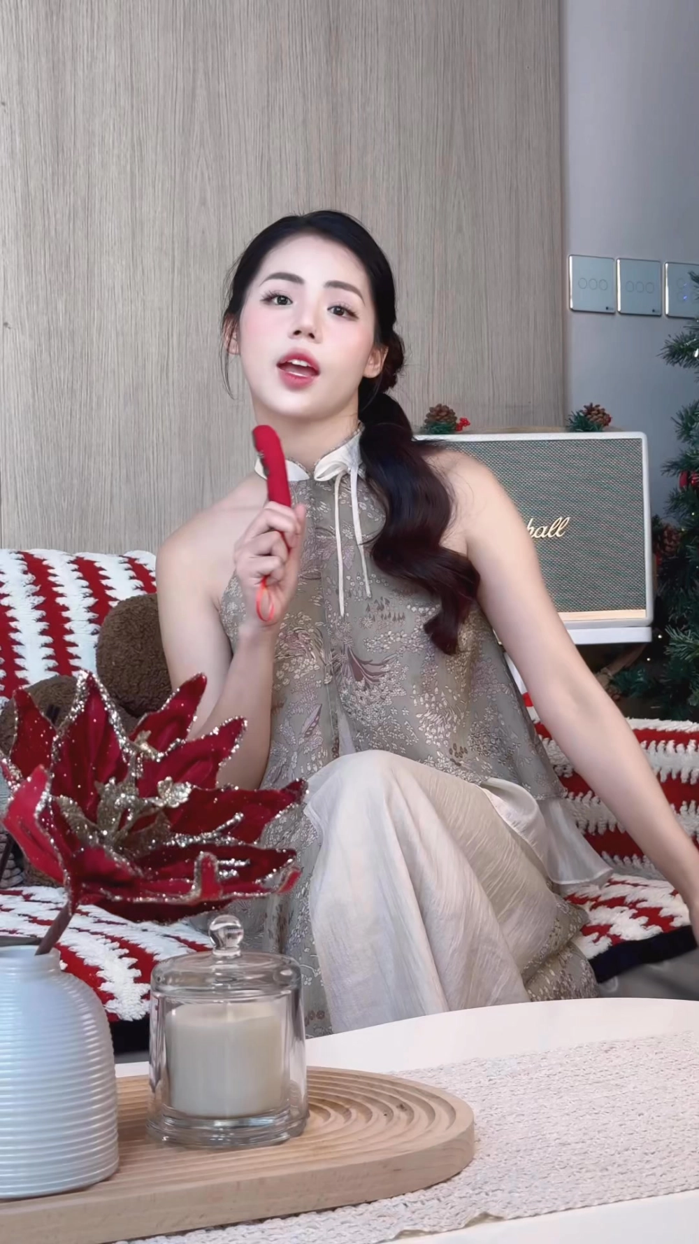 Nguyễn Hương Ly là ai cô là ca sĩ nổi tiếng từ những video cover triệu view