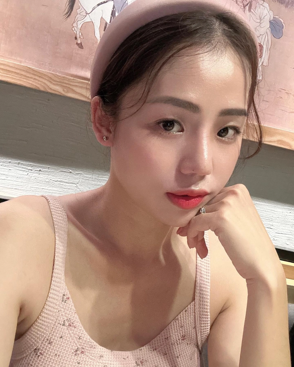 Nguyễn Hương Ly và hành trình từ thánh nữ cover đến ca sĩ chuyên nghiệp